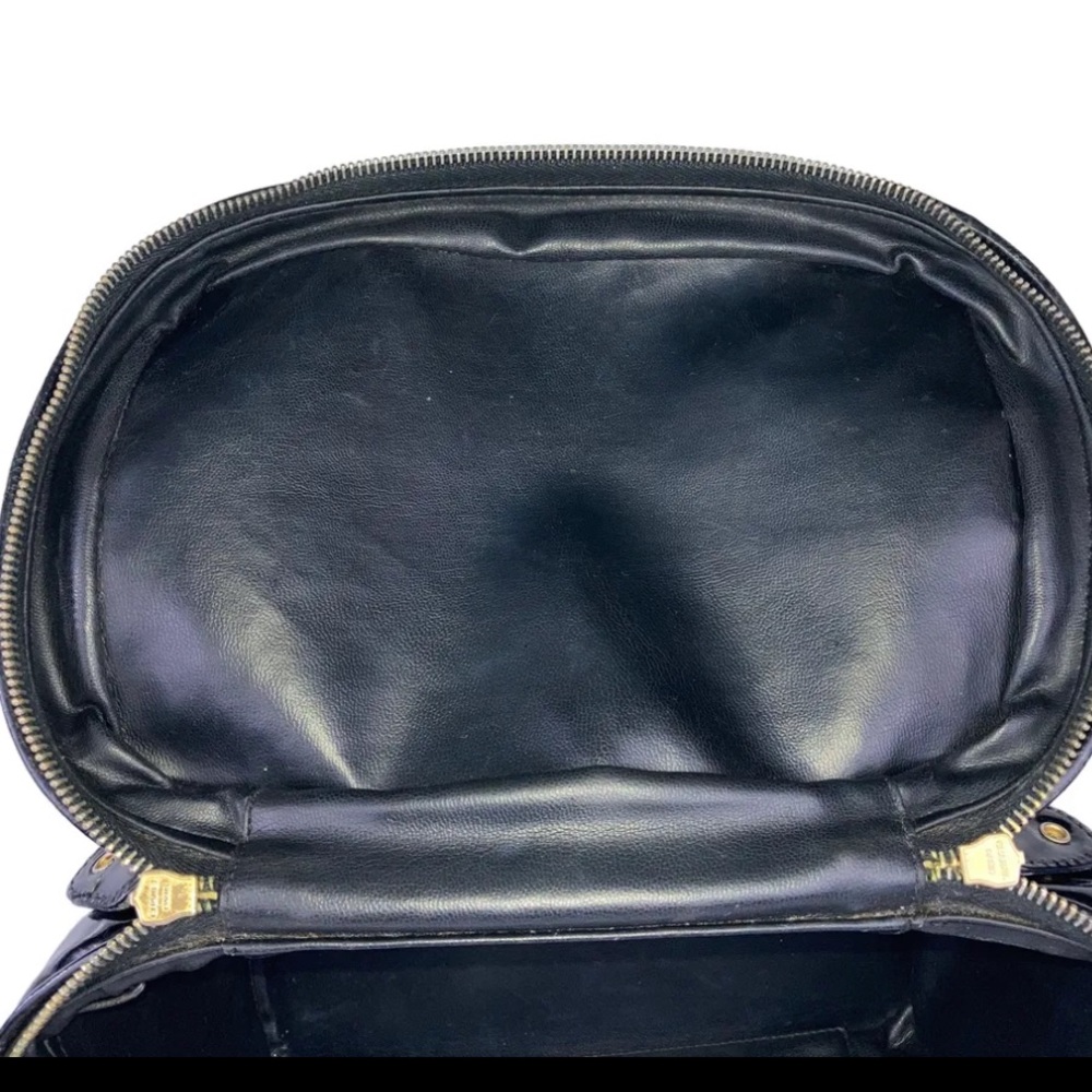 #01💎Authentic 💎Chanel Vanity Bag - Picture 6 of 8